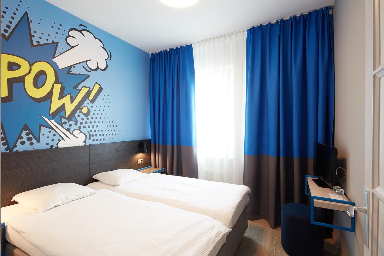 Hotel Crystal Lausanne Exterior photo