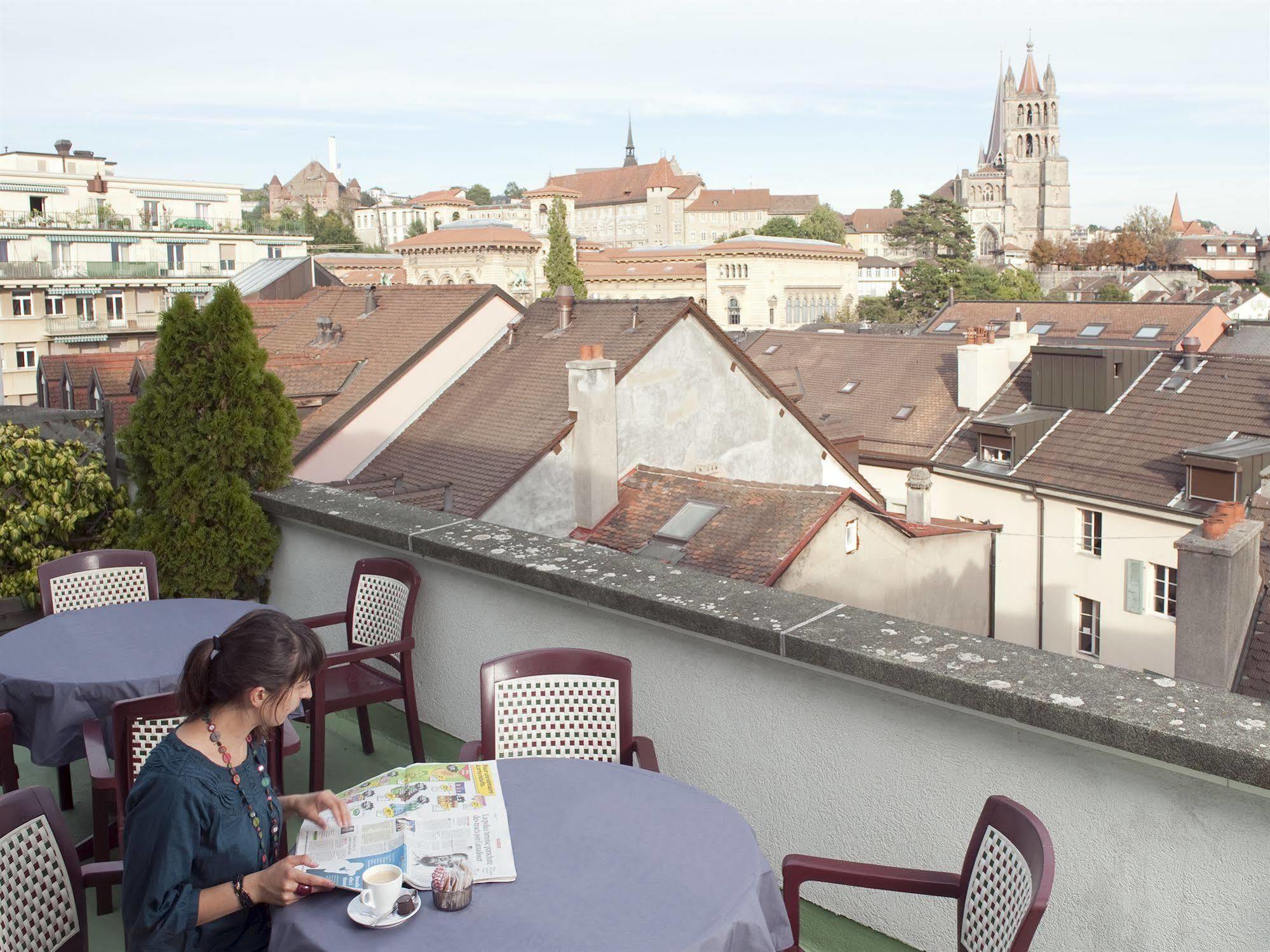 Hotel Crystal Lausanne Exterior photo